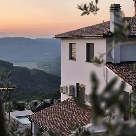 Domus In Monte Prázdninový dům *