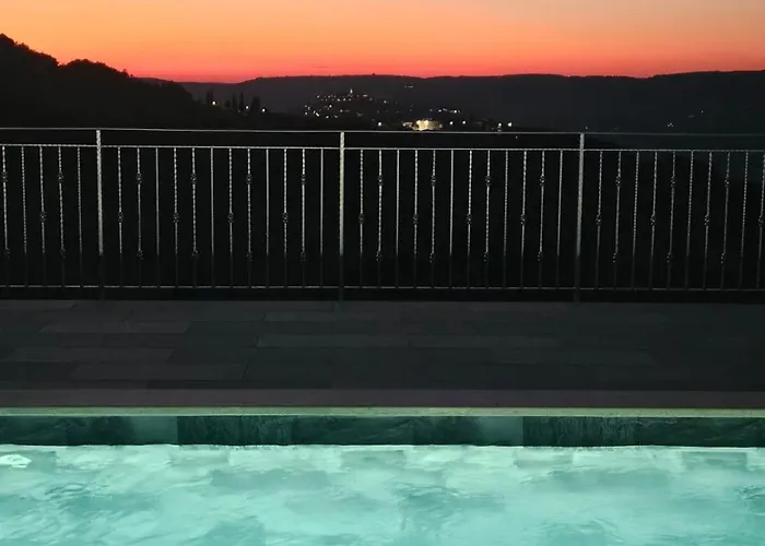 Domus In Monte Semesterbostad Kaldir