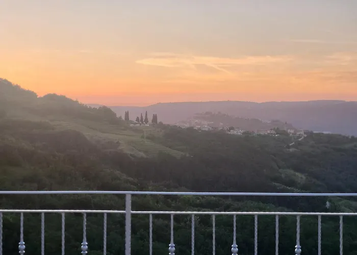 Domus In Monte *